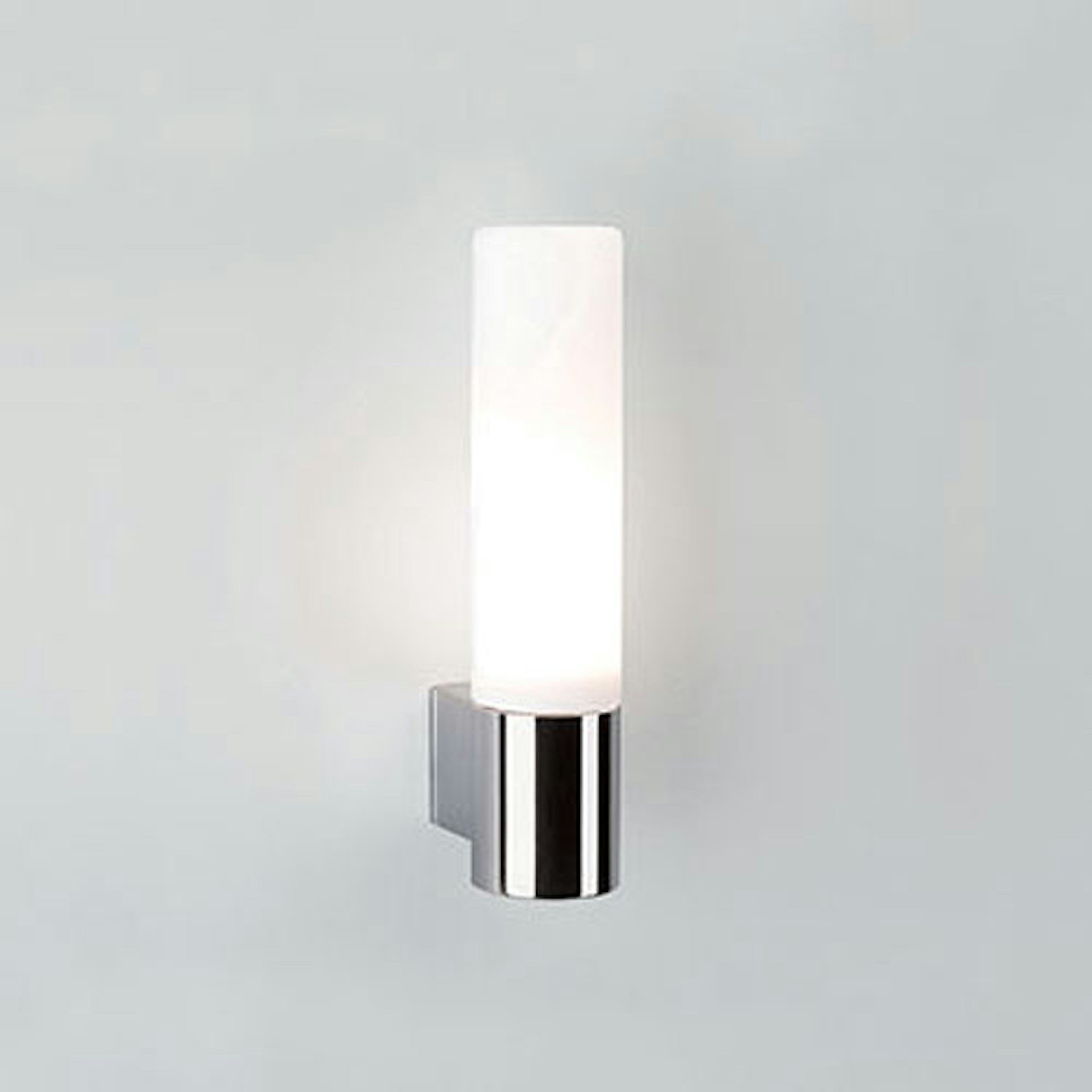 Lampett Astro Bari Vägglampa i Krom Dimbar