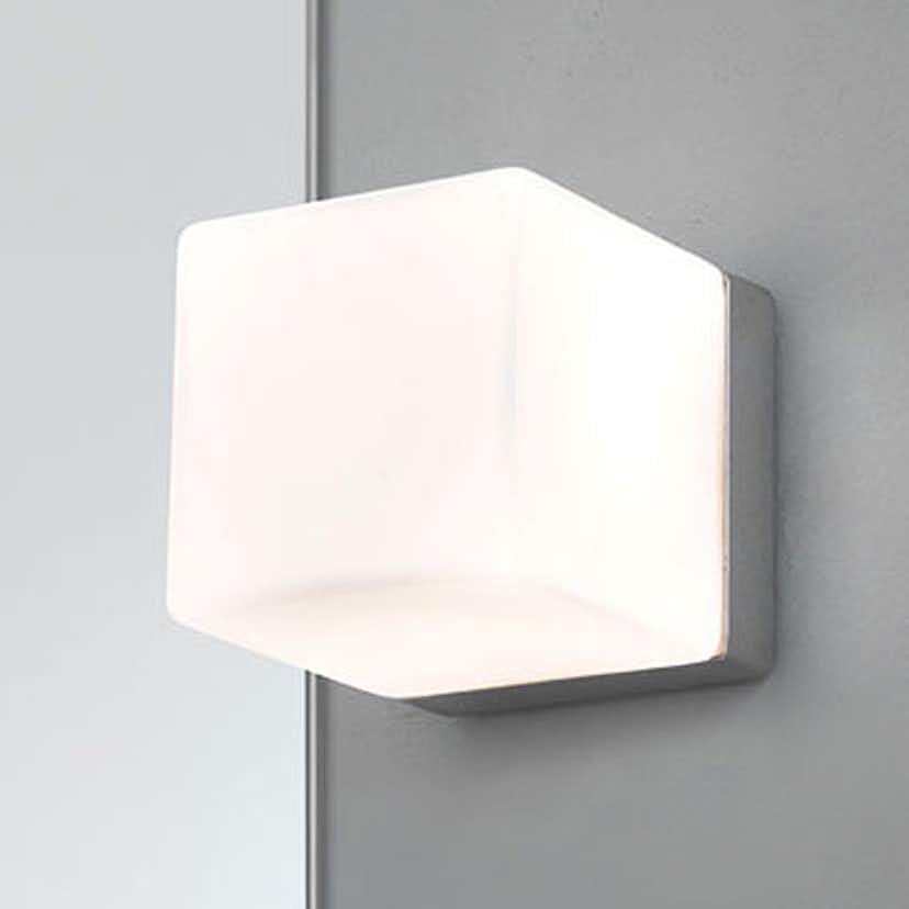 Lampett Astro Cube Vägglampa i Krom Dimbar