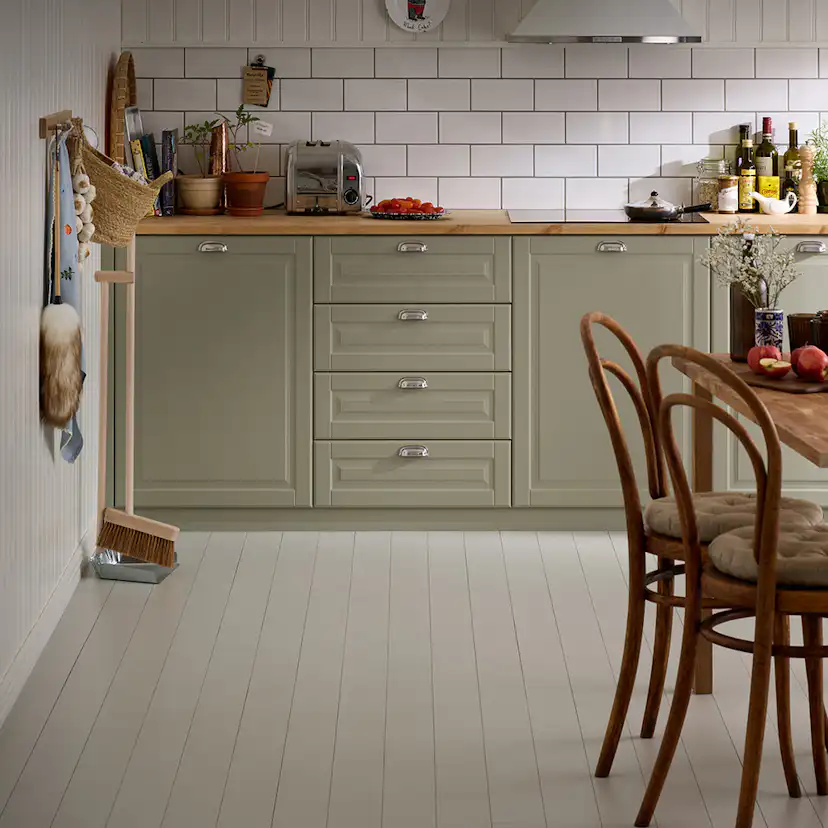 Massivt Trägolv Moelven Leva Tradition Plankgolv i Furu, Grå