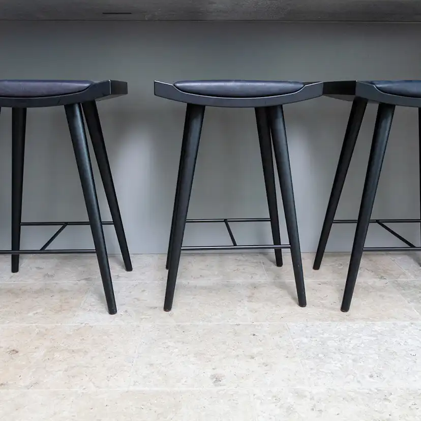 Kalksten Italian Marble Lindholmen 30 cm Fallande Längd Slipad