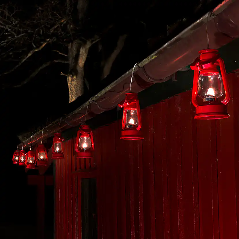 Ljusslinga Gnosjö Konstsmide 8 st Röda Lyktor