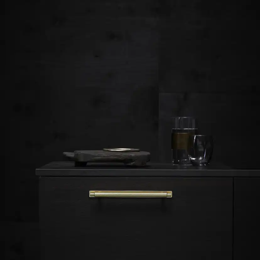 Handtag Beslag Design Manor med Bricka