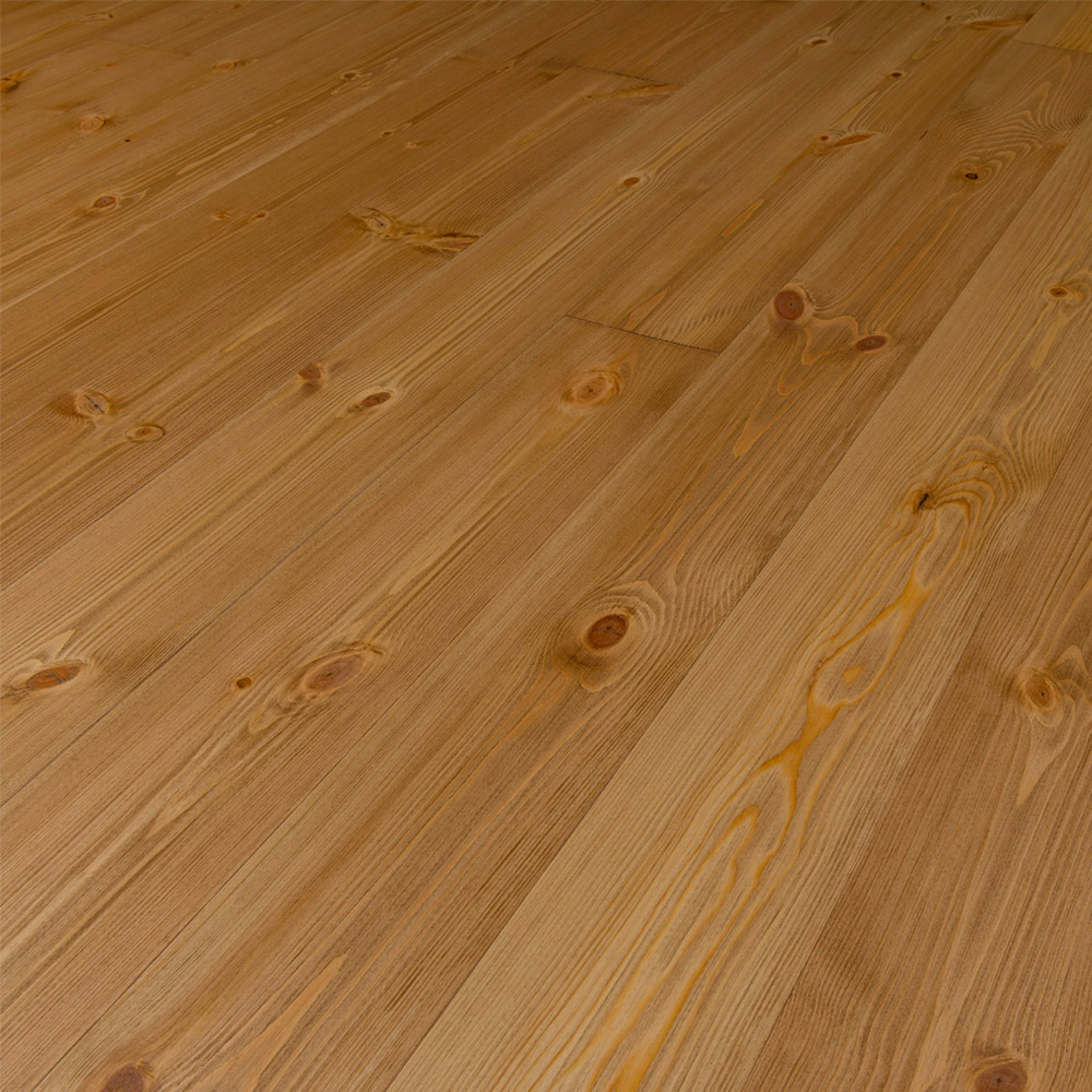 Massivt Trägolv DalaFloda HardPine Amber