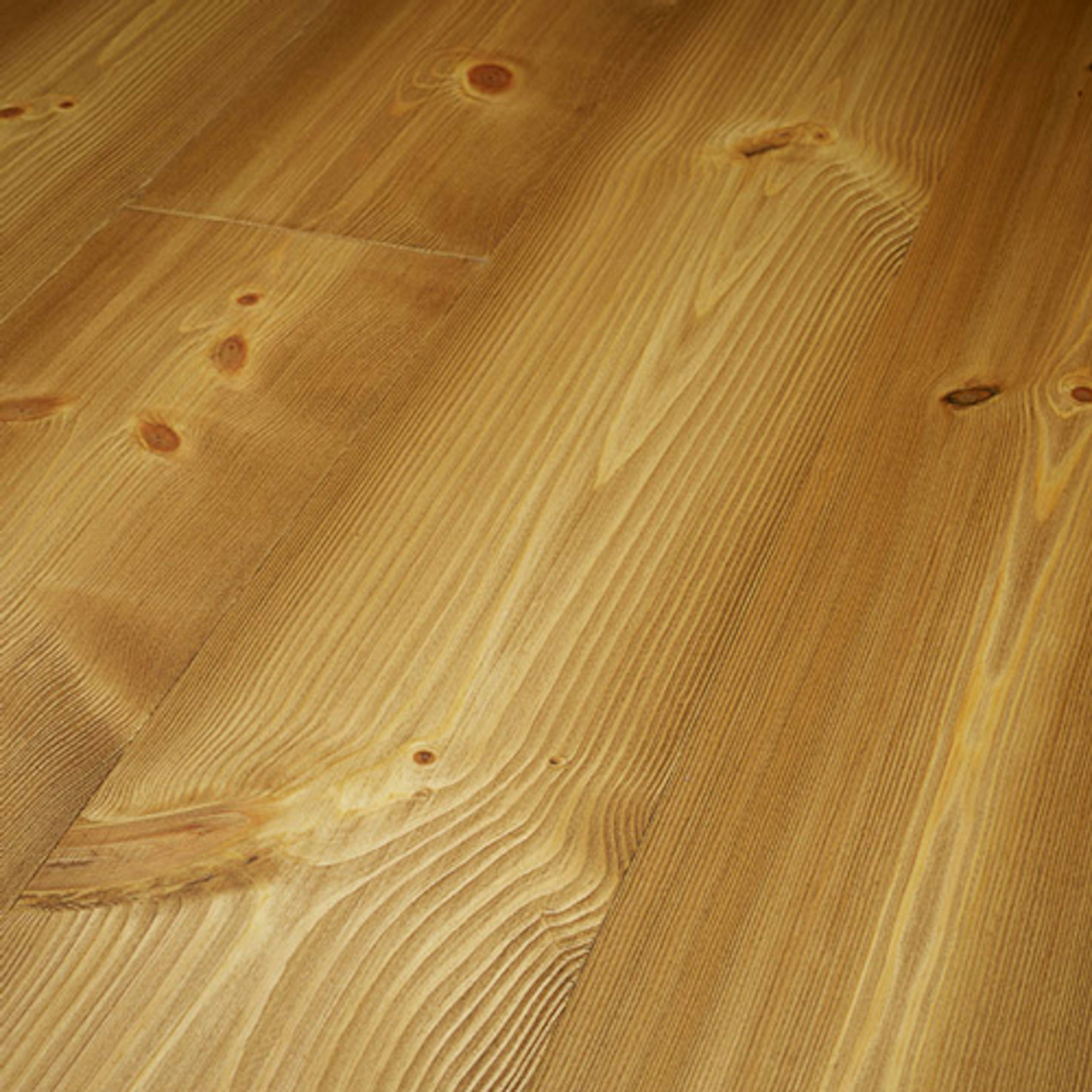 Massivt Trägolv DalaFloda HardPine Economy Amber