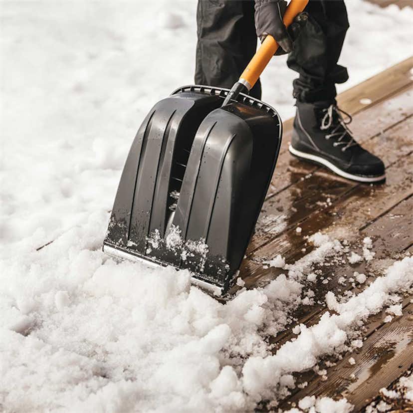Snöskyffel Fiskars X-Series