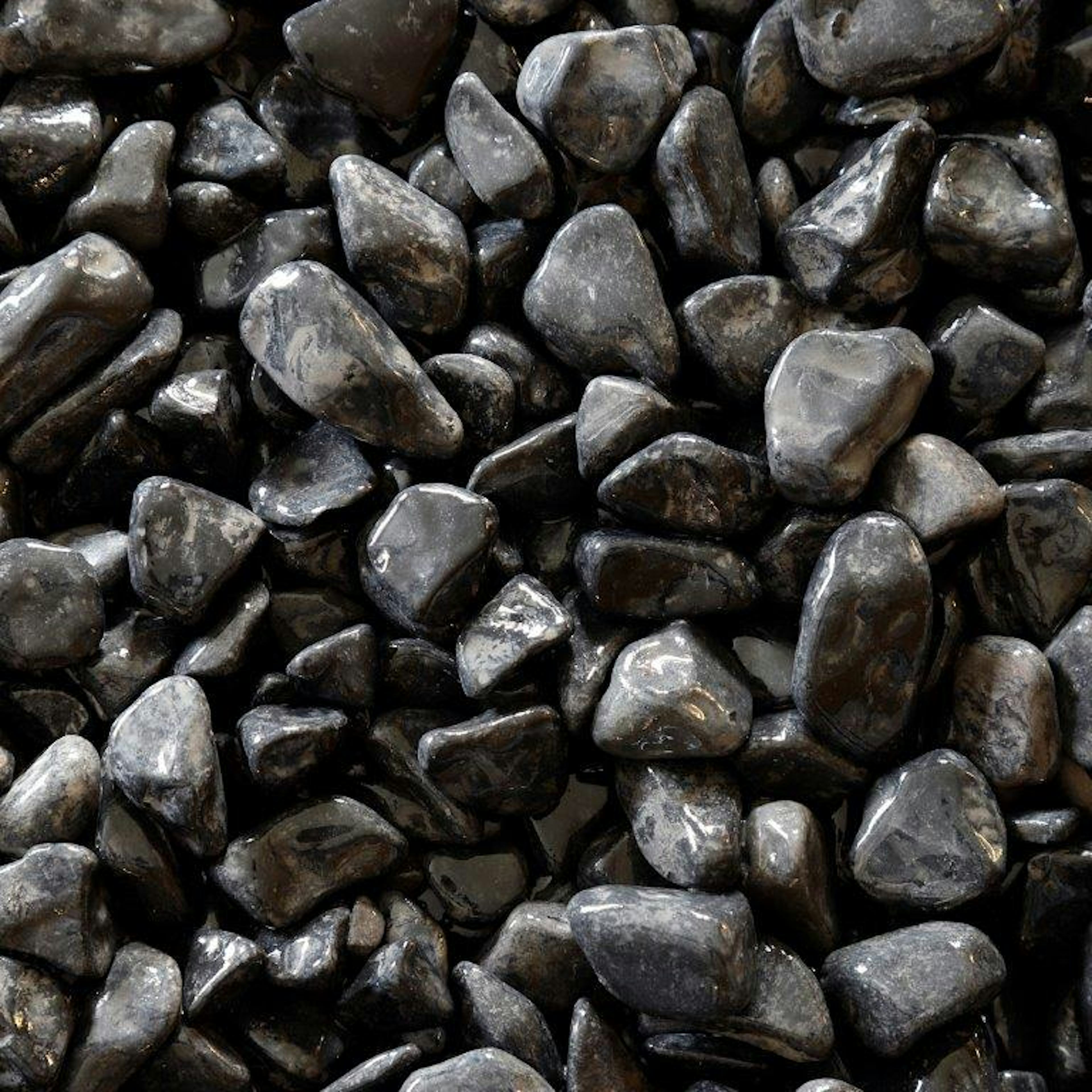 Dekorsten Magrab Krossprodukter Svart Pebbles 15-25 mm, 1000 kg Säck