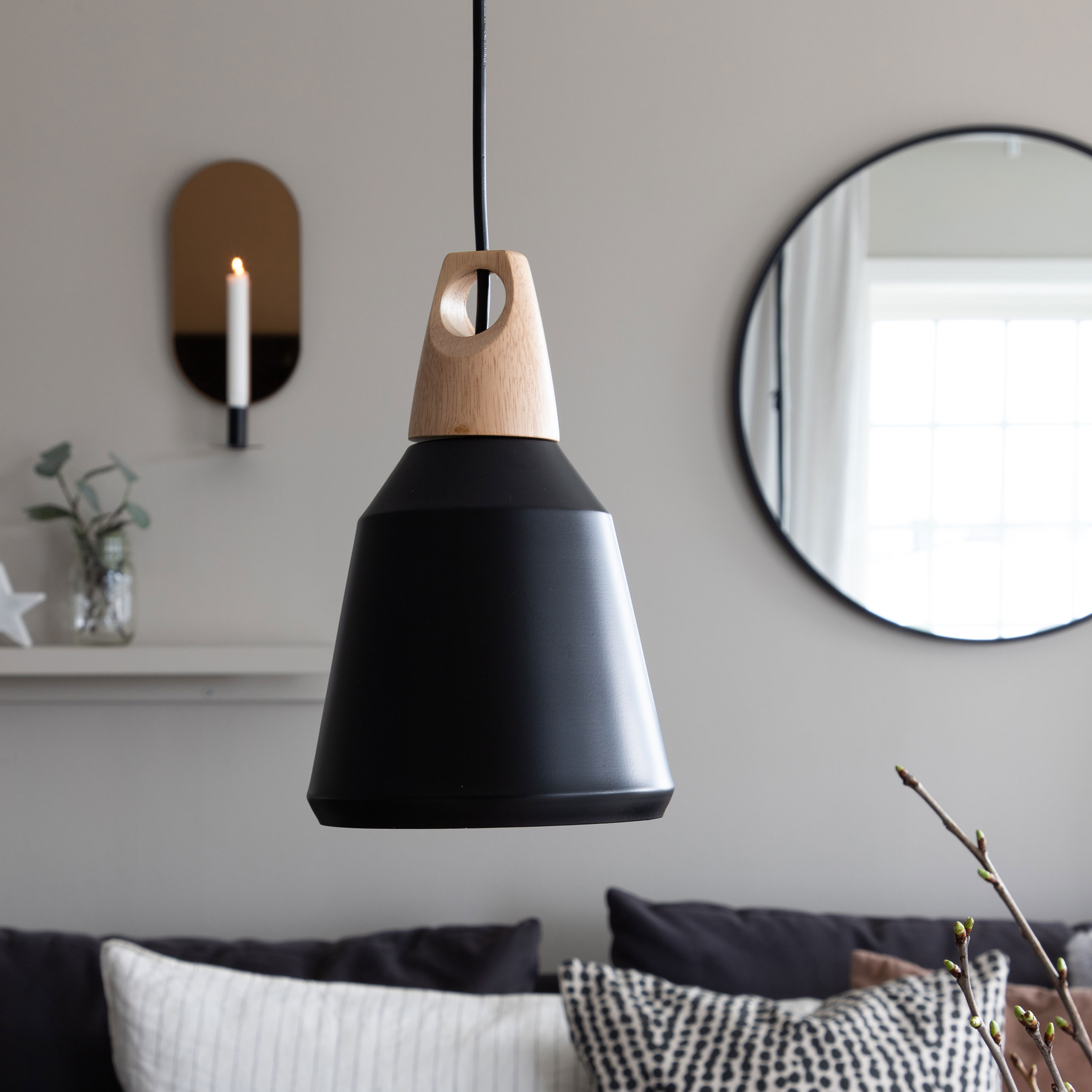 Taklampa Venture Home Nala