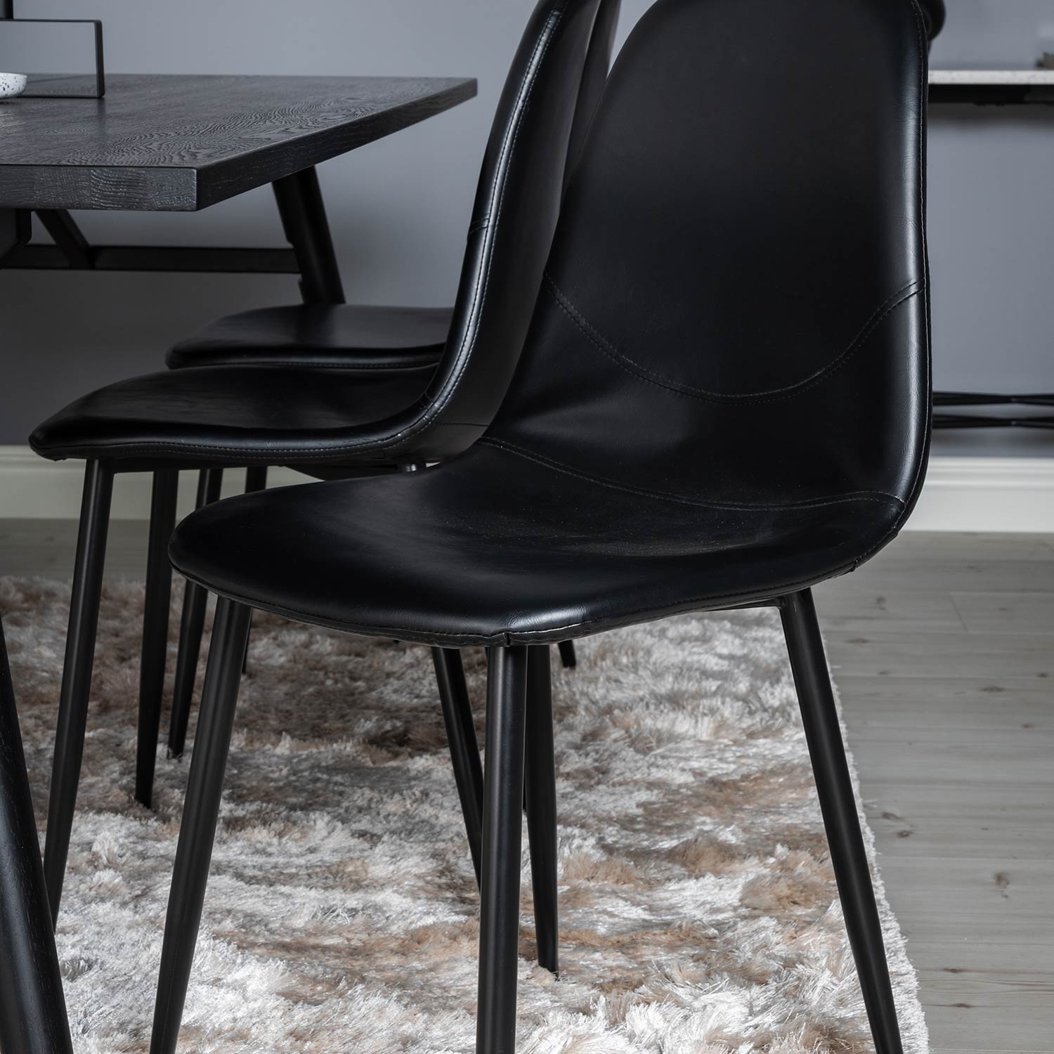 Matgrupp Venture Home Salt med 6 Pobbie Stolar Läder