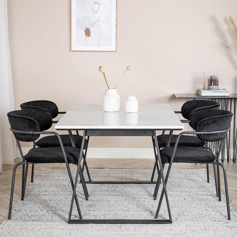 Matgrupp Venture Home Estelle 140 med 4 Aris Stolar