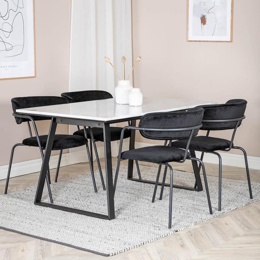 Matgrupp Venture Home Estelle 140 med 4 Aris Stolar