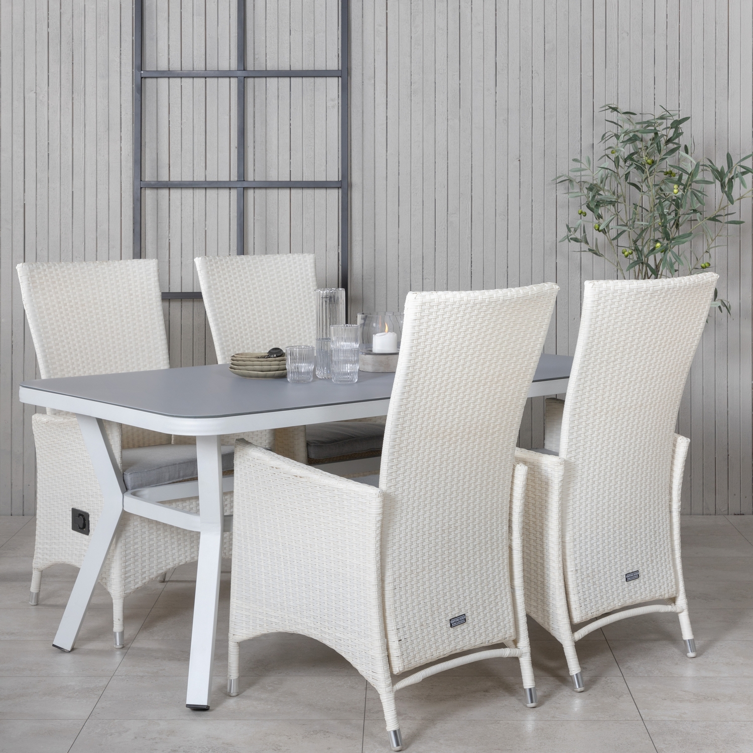 Matgrupp Utomhus Venture Home Vyn med 4 Pam Trädgårdsstolar