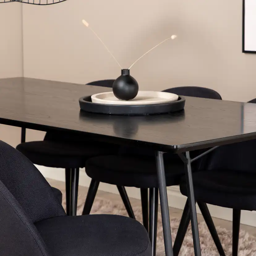 Matgrupp Venture Home Annika Svart med 6 Valentina Stolar