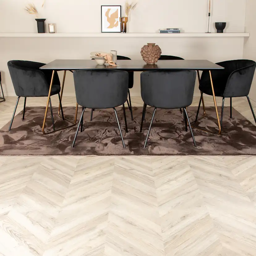 Matgrupp Venture Home Annika med 6 Bergen Stolar