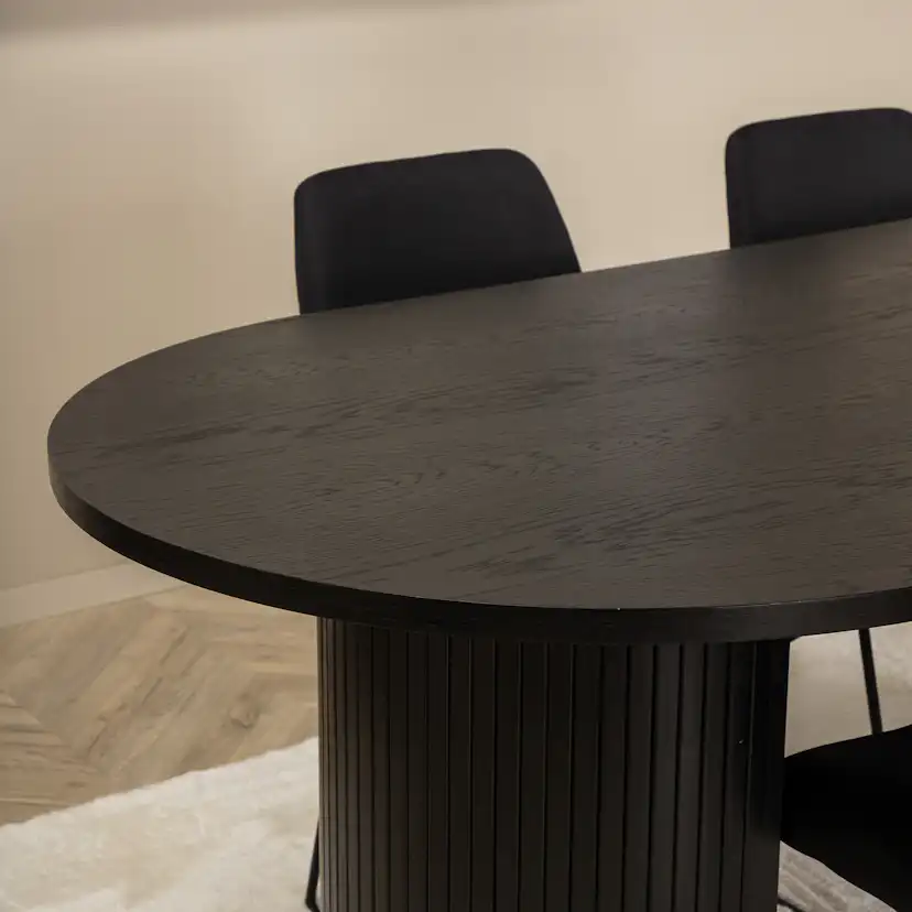 Matgrupp Venture Home Bianca med 4 Muscot Stolar