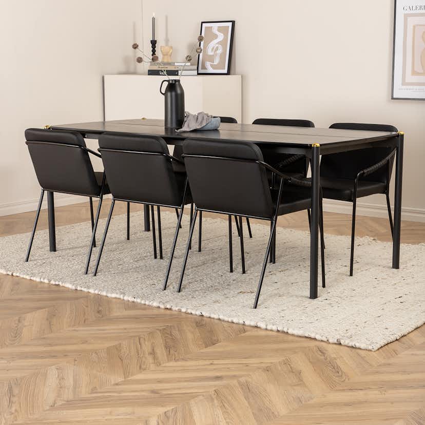 Matgrupp Venture Home Paris matbord och Tjärö matstol