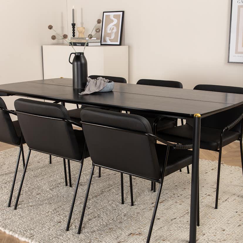 Matgrupp Venture Home Paris matbord och Tjärö matstol