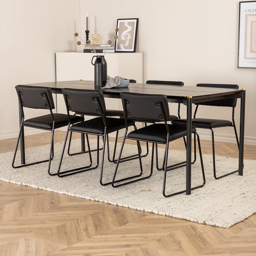 Matgrupp Venture Home Paris matbord och Kungshamn matstol