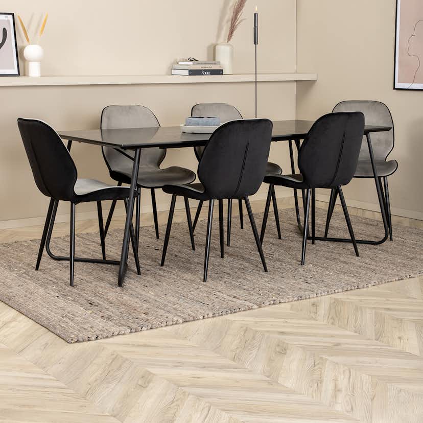 Matgrupp Venture Home Annika matbord och Elisa matstol