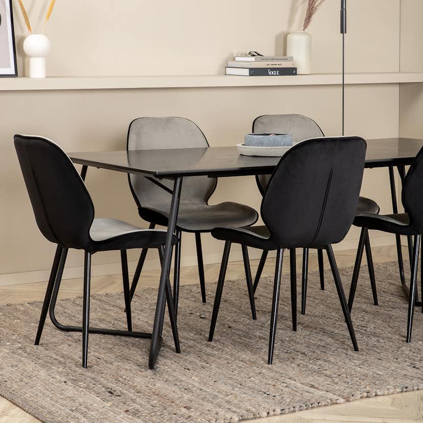 Matgrupp Venture Home Annika matbord och Elisa matstol