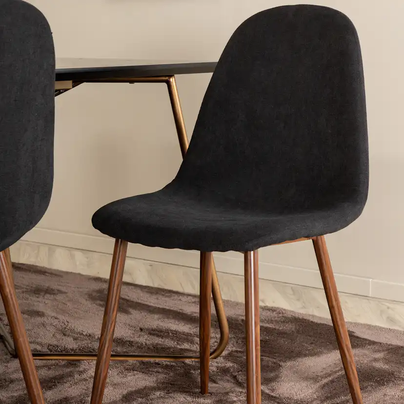 Matgrupp Venture Home Annika Valnöt med 6 Pobbie Stolar