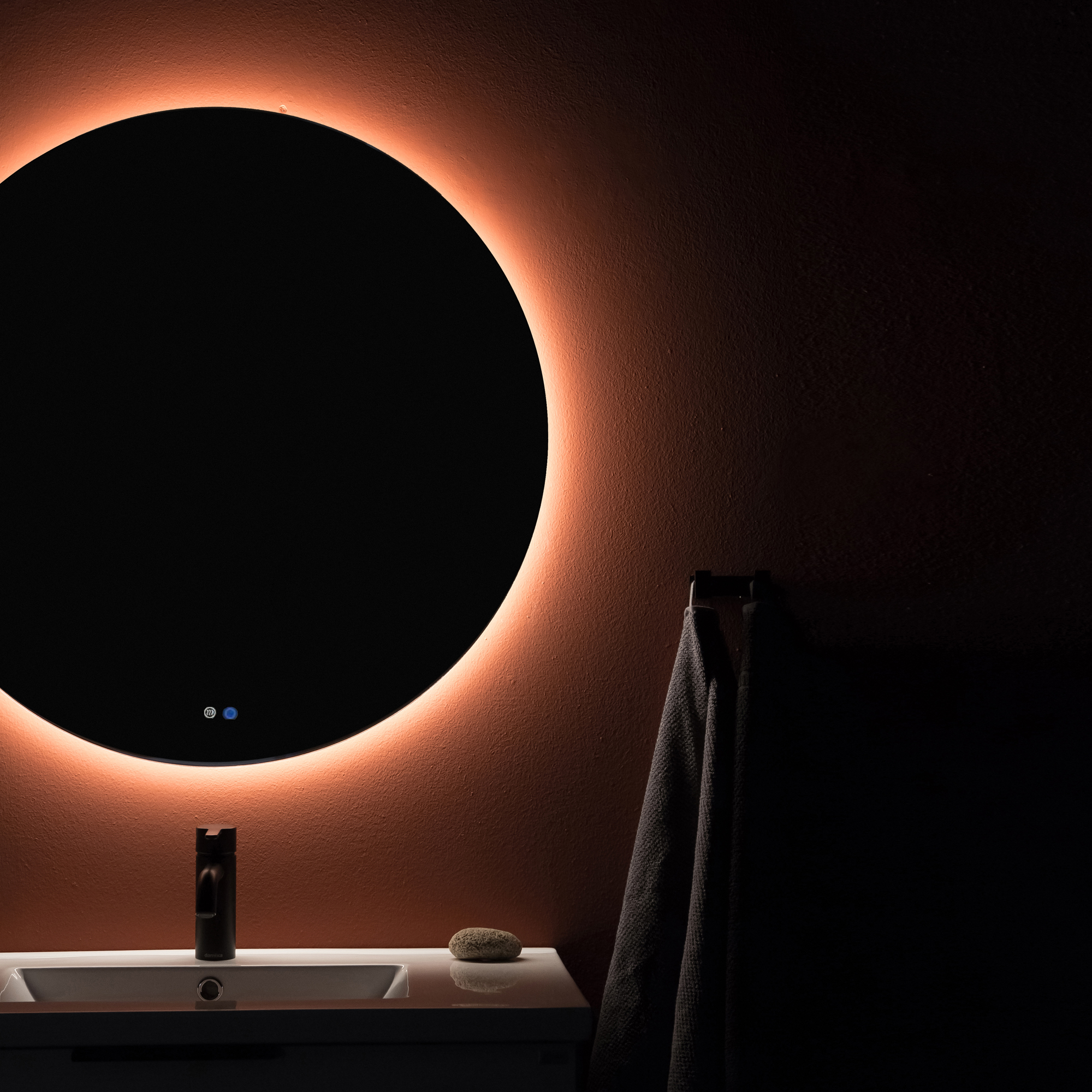 Badrumsspegel 4AQUA Aura 600 mm