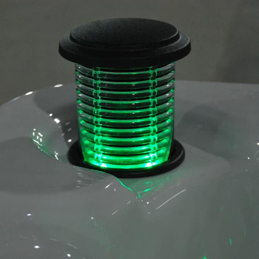 Utespa DenForm Infinity 70 78 Jets Spabad för 7 Personer