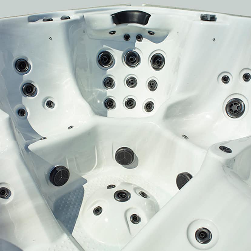 Utespa DenForm President Size 73 Jets Spabad för 8 Personer