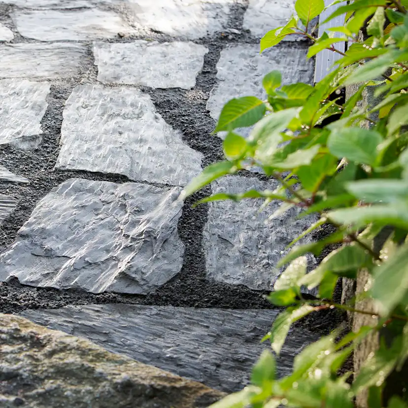 Stenmjöl Hasselfors Garden Mörkgrå