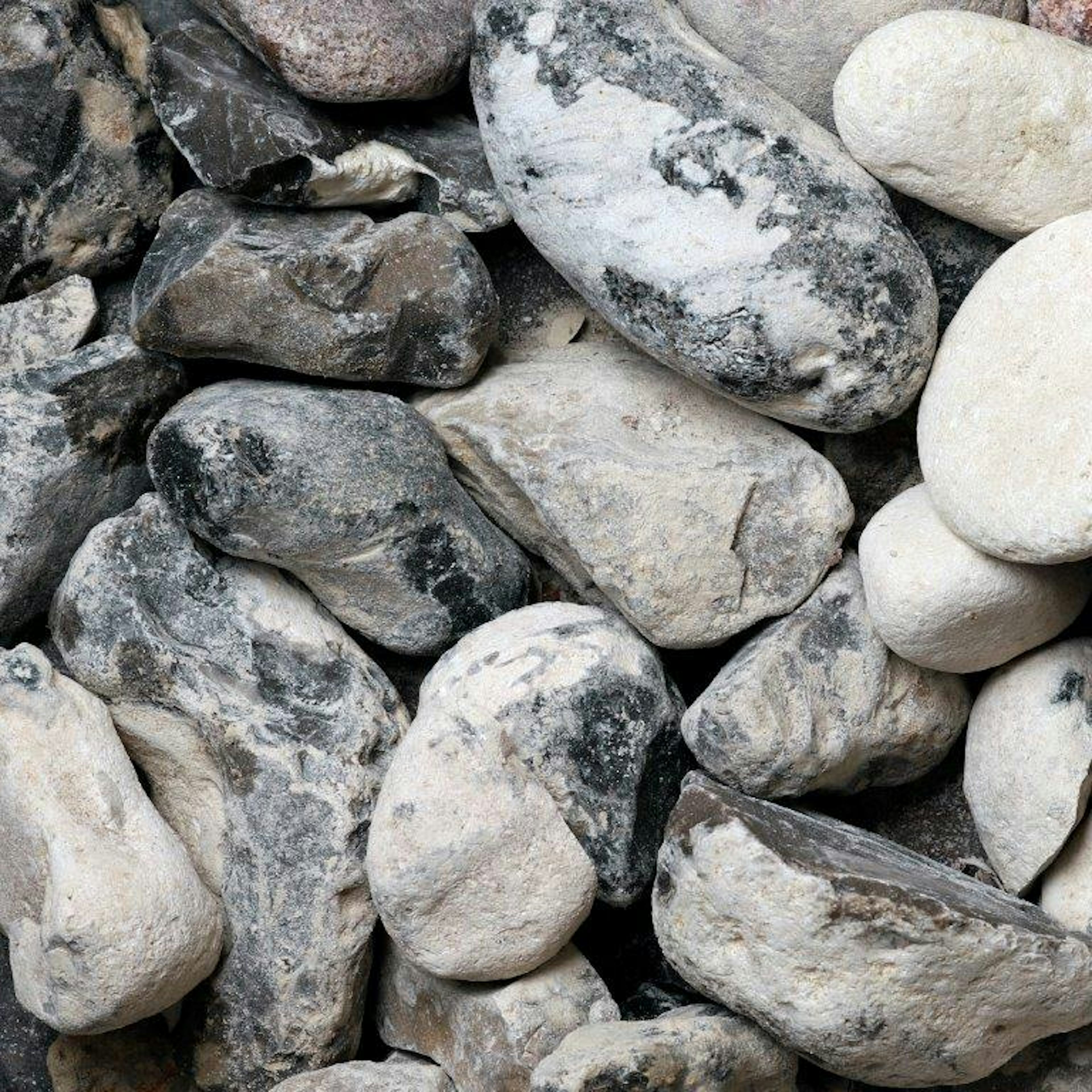 Dekorsten Magrab Krossprodukter Svartvit Sjösten 32-64 mm, 1000 kg Säck