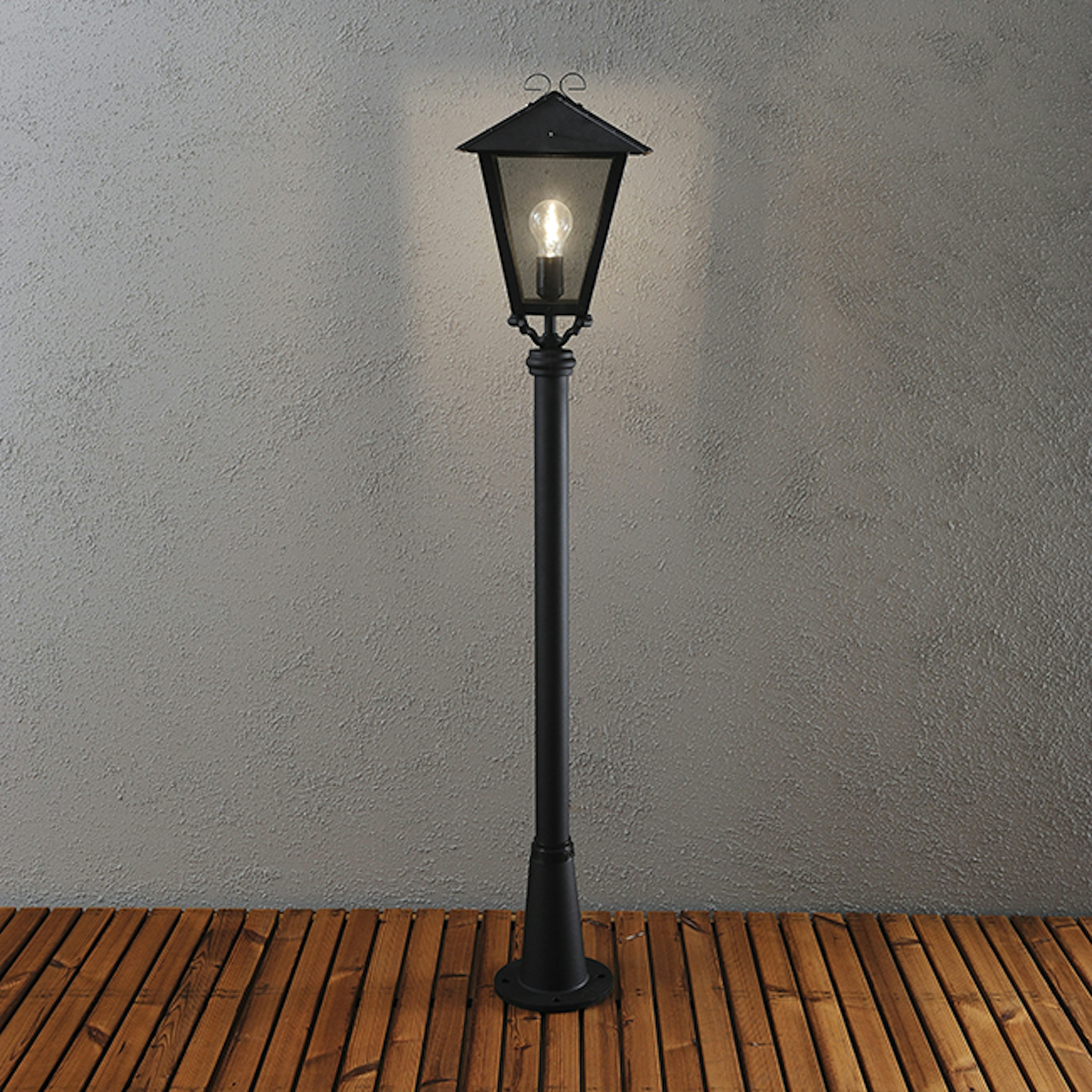 Trädgårdslykta Gnosjö Konstsmide Benu E27 med Stolpe