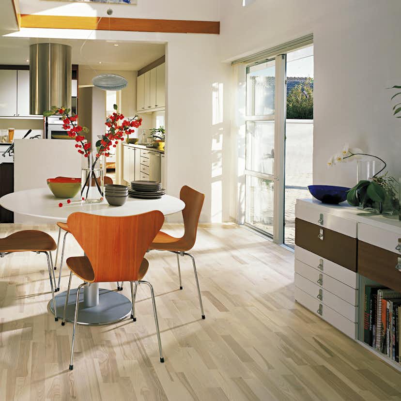 Trägolv Kährs Ask Ceriale, Mattlackat 3-Stav Parkettgolv