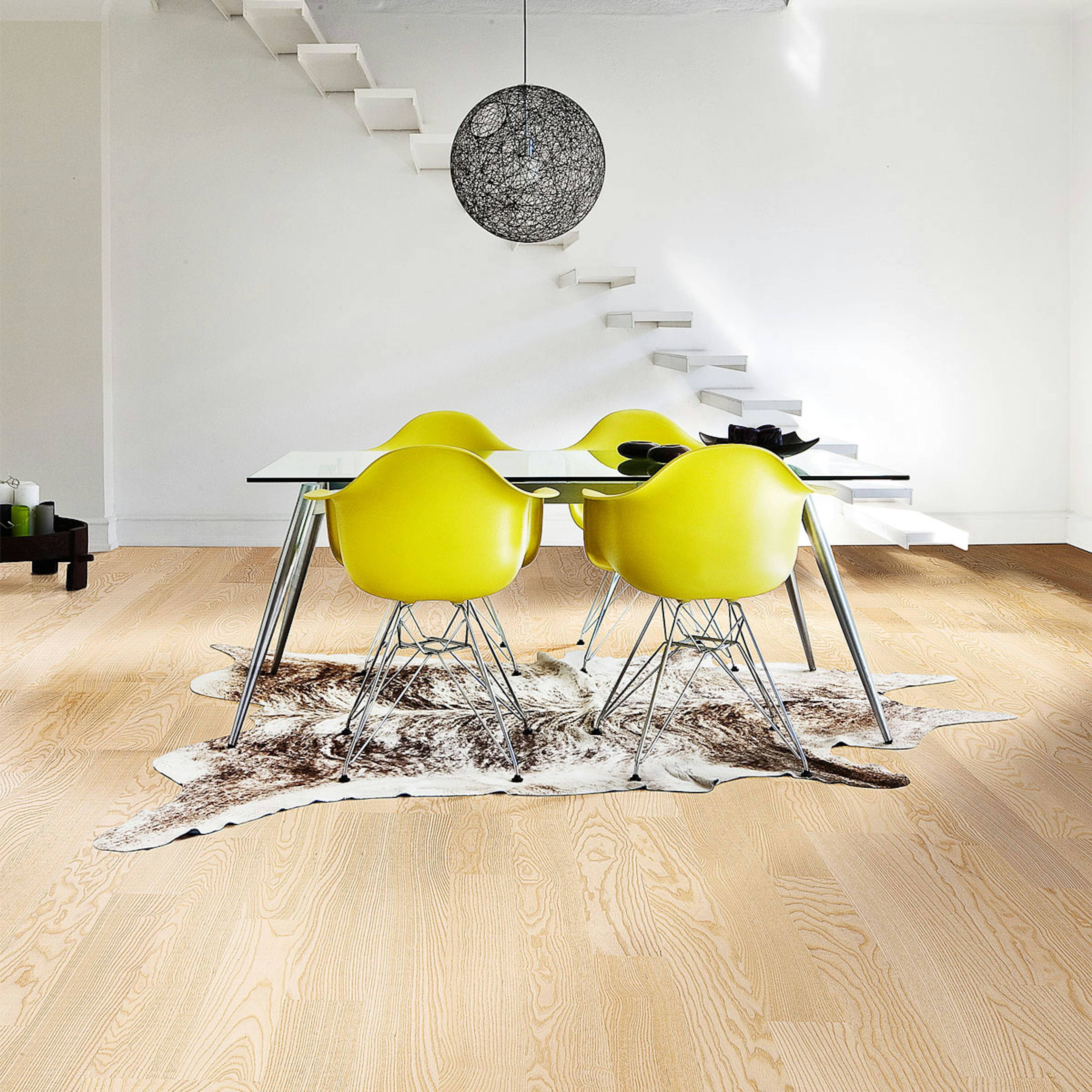 Trägolv Kährs Original Falsterbo VIt Ask, Mattlackerat 2-Stavs Parkettgolv