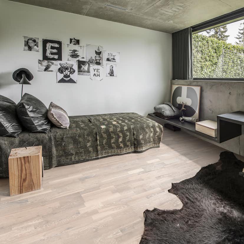 Parkettgolv Kährs Limestone Vit Mattlackad Borstad Ek 3-stav