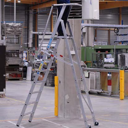 Hylla trappsteg Hylla trappsteg