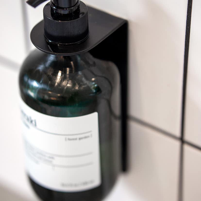 Tvålpumpshållare Beslag Design Base