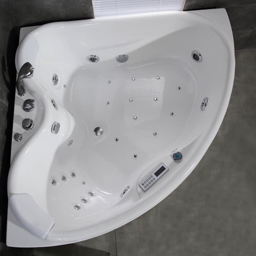 Bubbelbadkar Swebad Tylösand