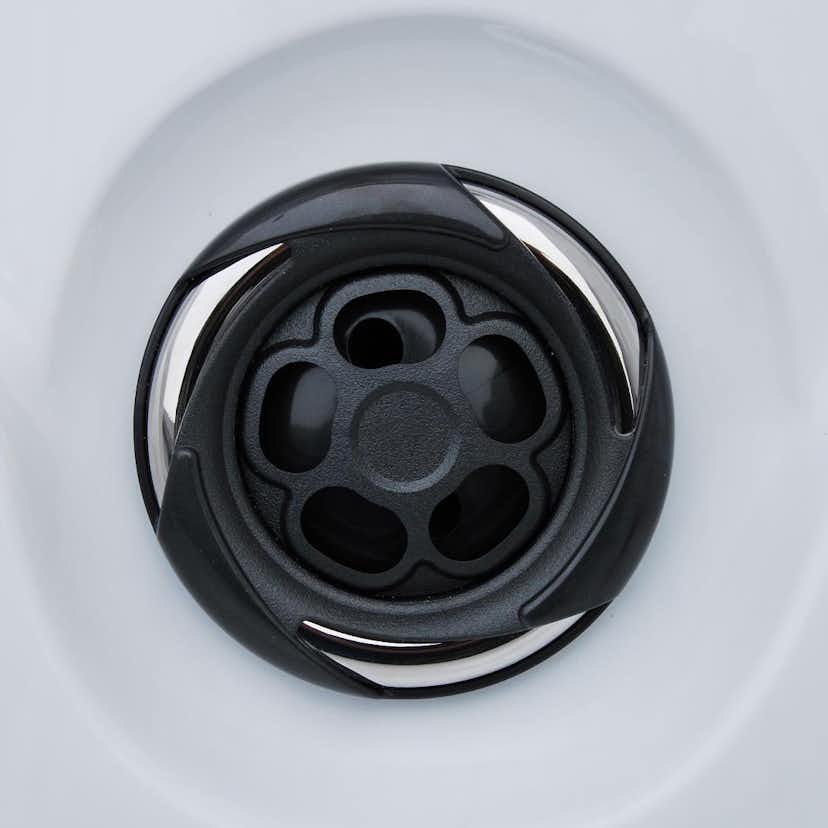 Utespa DenForm Spacious 75 Jets Spabad för 5 Personer