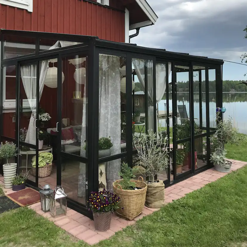 Uterum Metalcraft 10,7m² Säkerhetsglas Svart