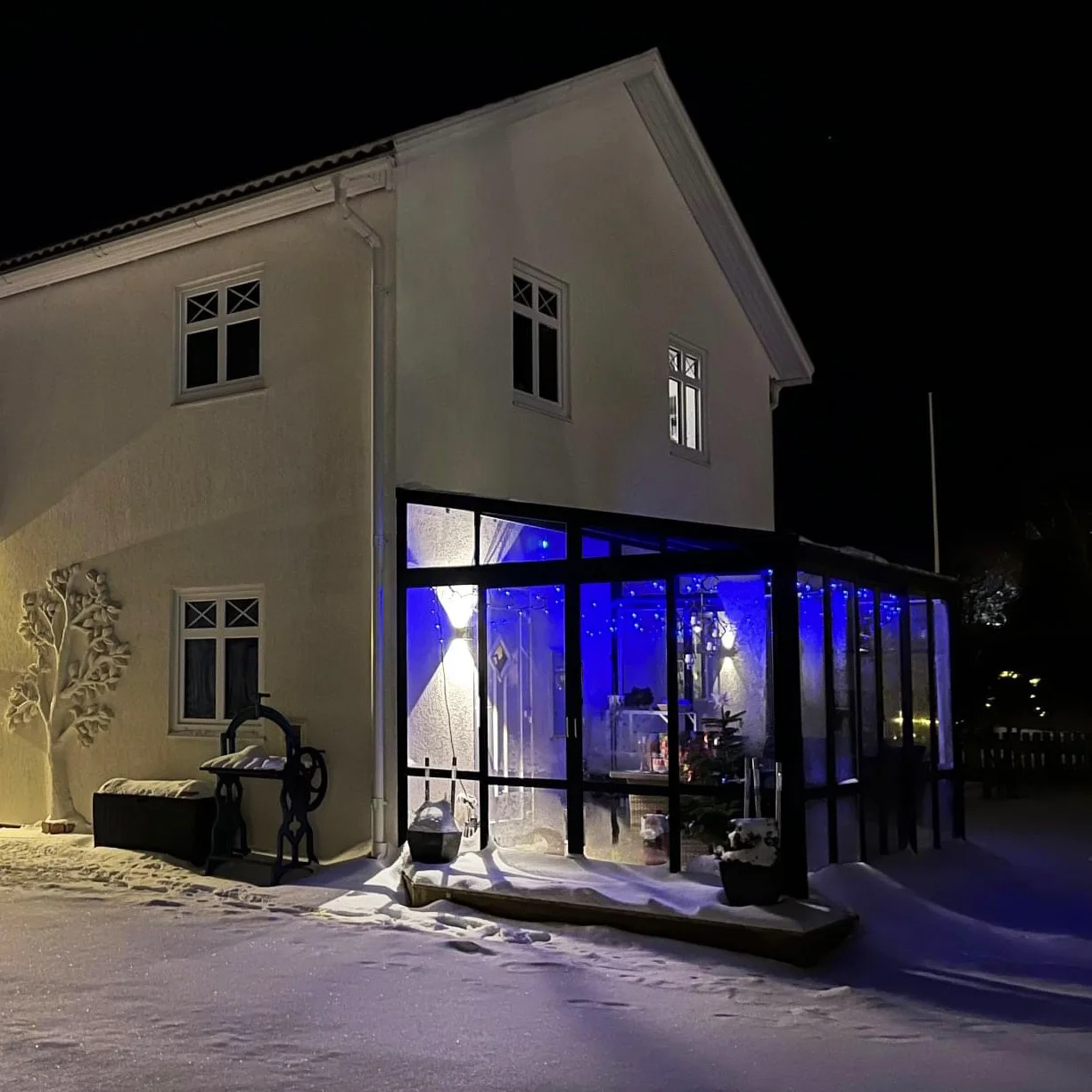 Uterum Metalcraft 10,7m² Säkerhetsglas Svart