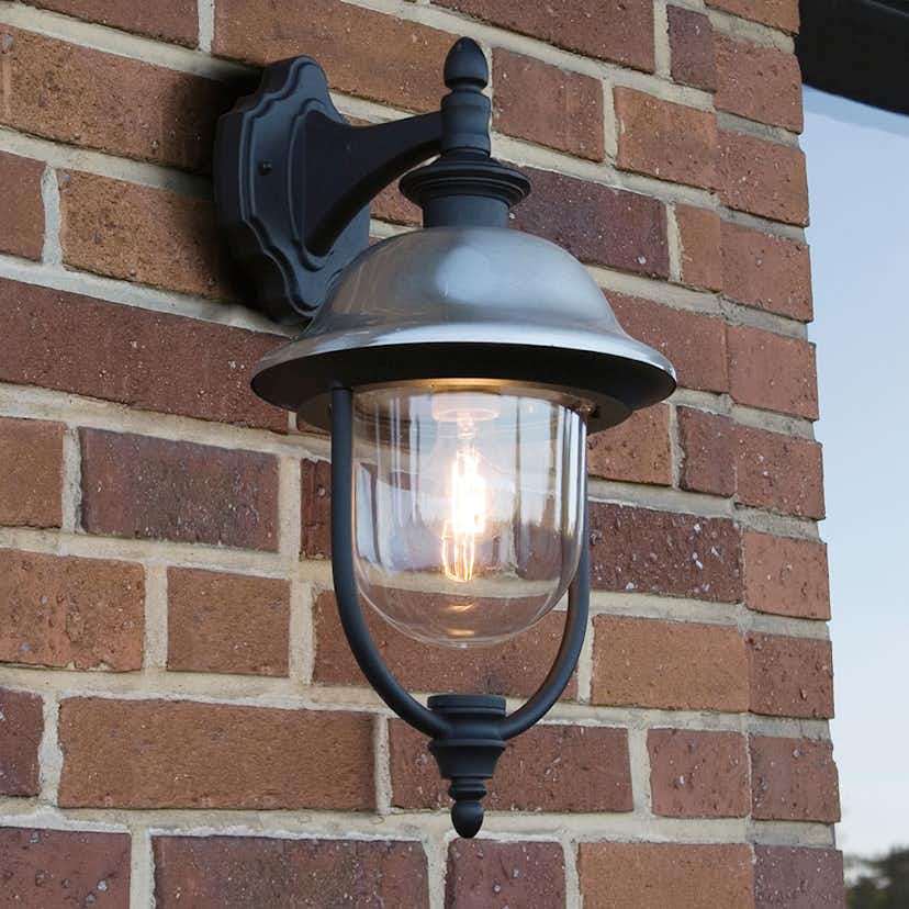 Vägglykta Gnosjö Konstsmide Parma Ned E27 7240