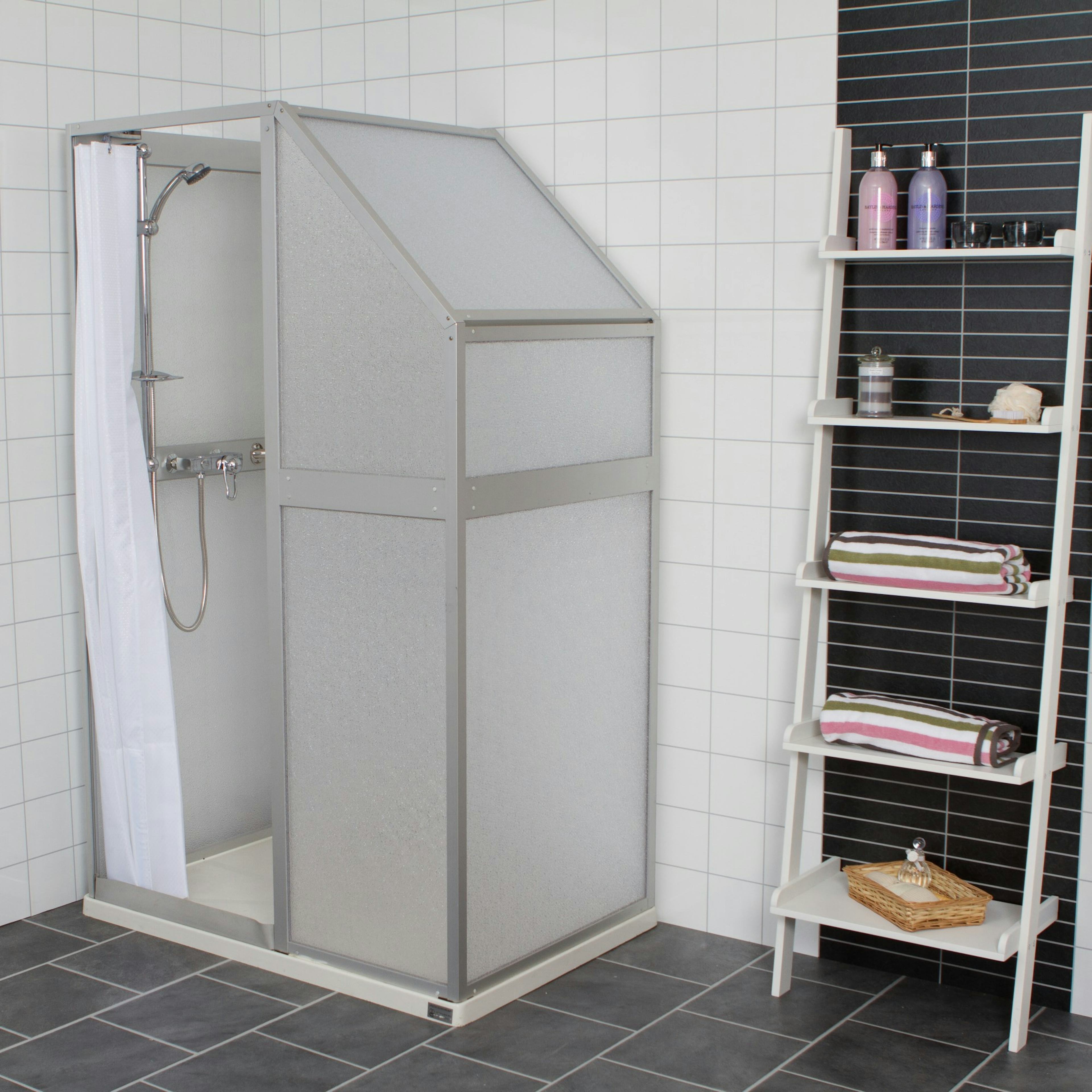 Duschkabin Västia Duschrum Snedtak